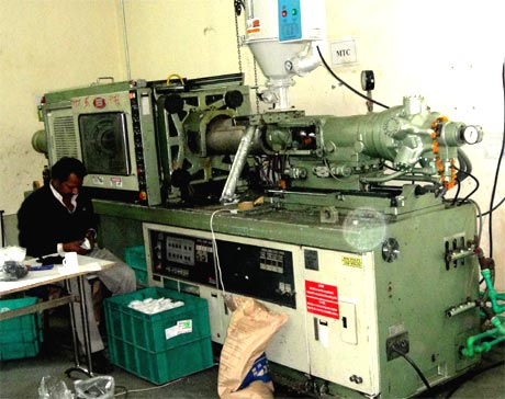 plastic injection moulding machine for plastic part manufacturing